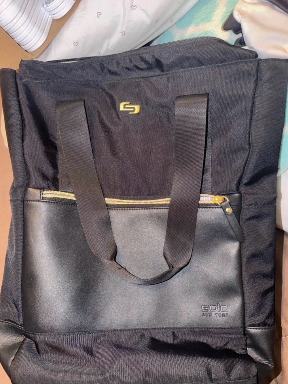 Black Laptop Tote Bag with Zip Pocket